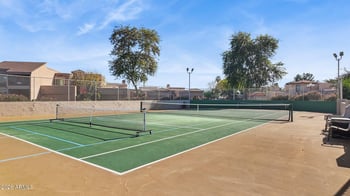 8100 Camelback Rd #129, Scottsdale, AZ 85251