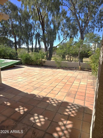 8100 Camelback Rd #19, Scottsdale, AZ 85251