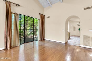 8100 Camelback Rd #6, Scottsdale, AZ 85251