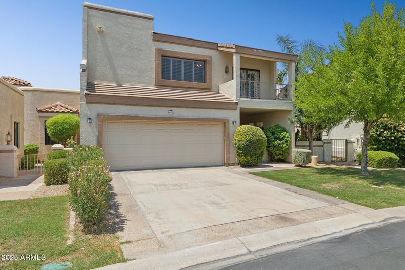 8100 Camelback Rd #62, Scottsdale, AZ 85251