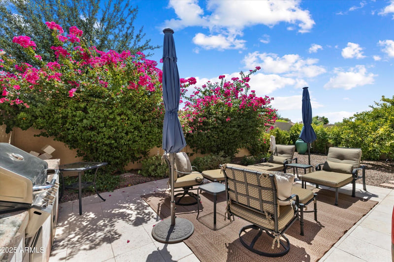 8100 Camelback Rd #101, Scottsdale, AZ 85251
