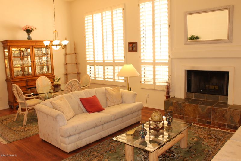 8100 E Camelback Rd #124, Scottsdale, AZ 85251