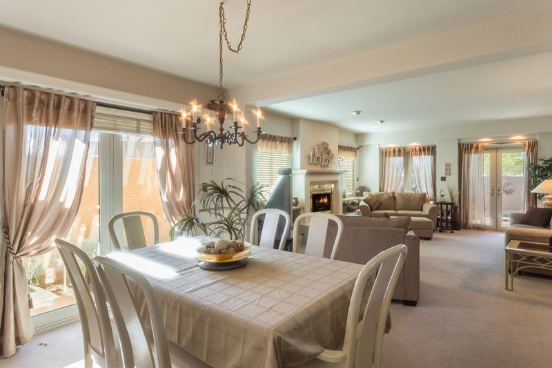 8100 E Camelback Rd #14, Scottsdale, AZ 85251