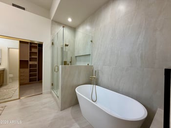 8100 E Camelback Rd #166, Scottsdale, AZ 85251
