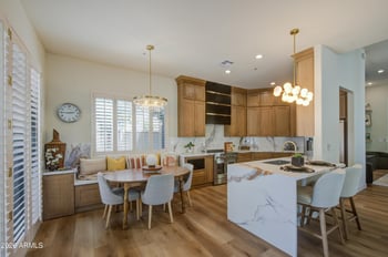 8100 E Camelback Rd #166, Scottsdale, AZ 85251