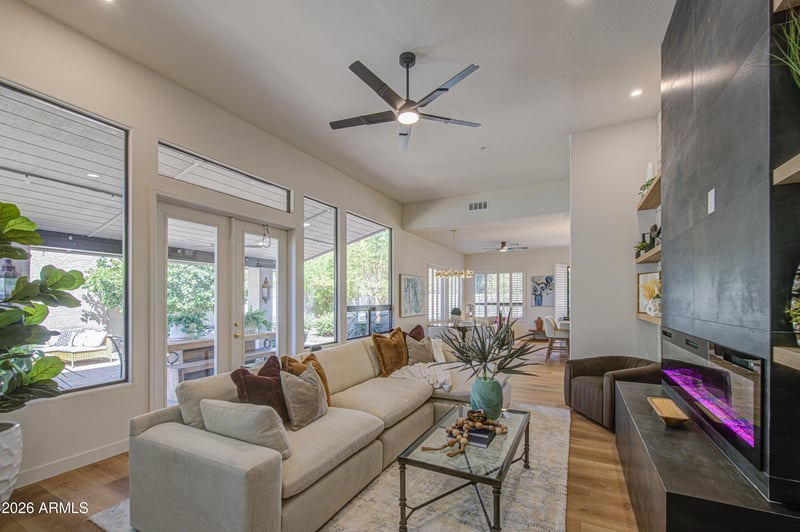 8100 E Camelback Rd #166, Scottsdale, AZ 85251