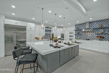 8100 Camelback Rd #7, Scottsdale, AZ 85251