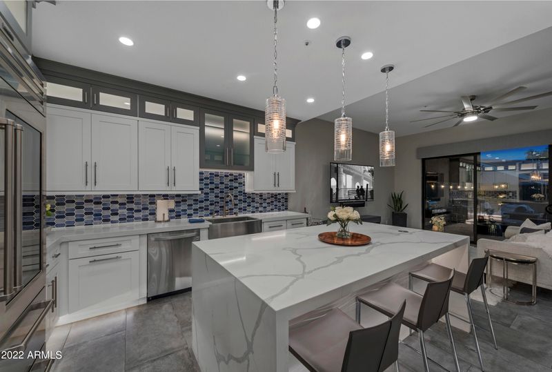 8100 E Camelback Rd #97, Scottsdale, AZ 85251