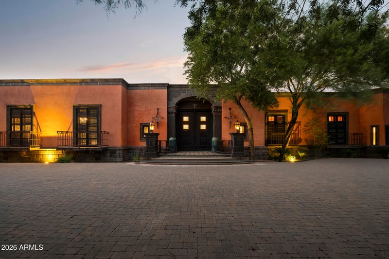 8100 N 68th St, Paradise Valley, AZ 85253