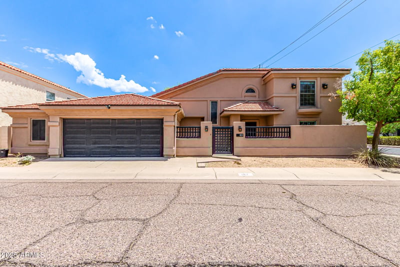 8101 13th Pl, Phoenix, AZ 85020