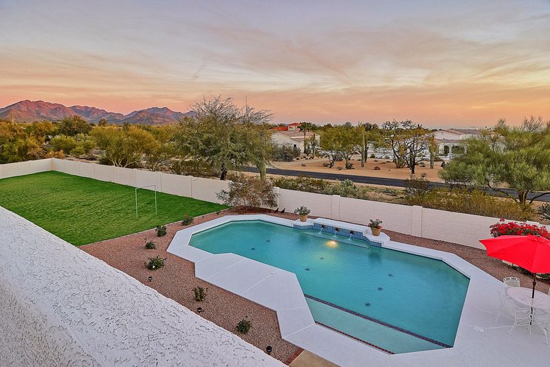 8101 E Parkview Ln, Scottsdale, AZ 85255