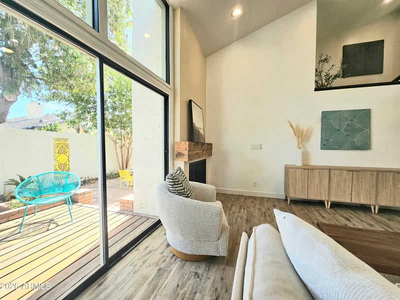 8101 Central Ave #14, Phoenix, AZ 85020