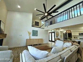 8101 Central Ave #14, Phoenix, AZ 85020