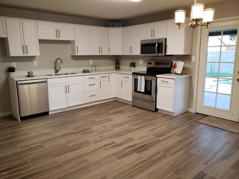 8101 W Campbell Ave, Phoenix, AZ 85033