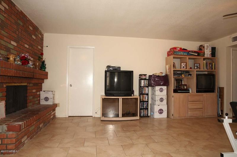 8102 N 105th Dr, Peoria, AZ 85345