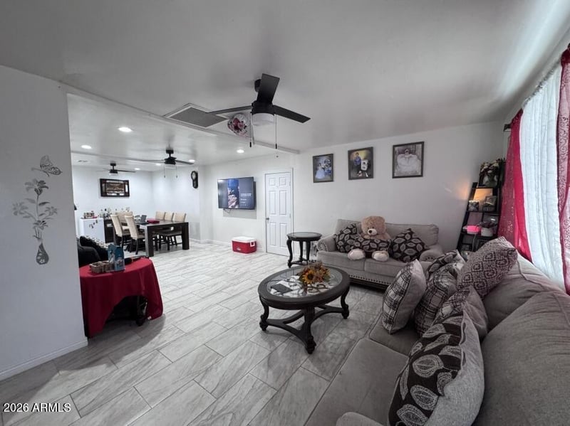 8102 30th Dr, Phoenix, AZ 85051