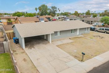 8102 W Heatherbrae Dr, Phoenix, AZ 85033