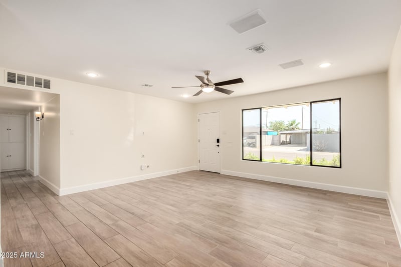 8102 Whitton Ave, Scottsdale, AZ 85251