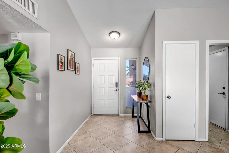 8102 Windrose Dr, Peoria, AZ 85381