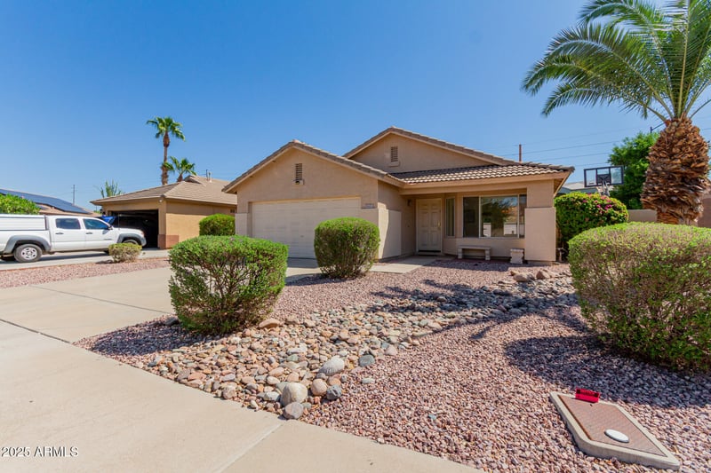 8103 Tonto Ln, Peoria, AZ 85382