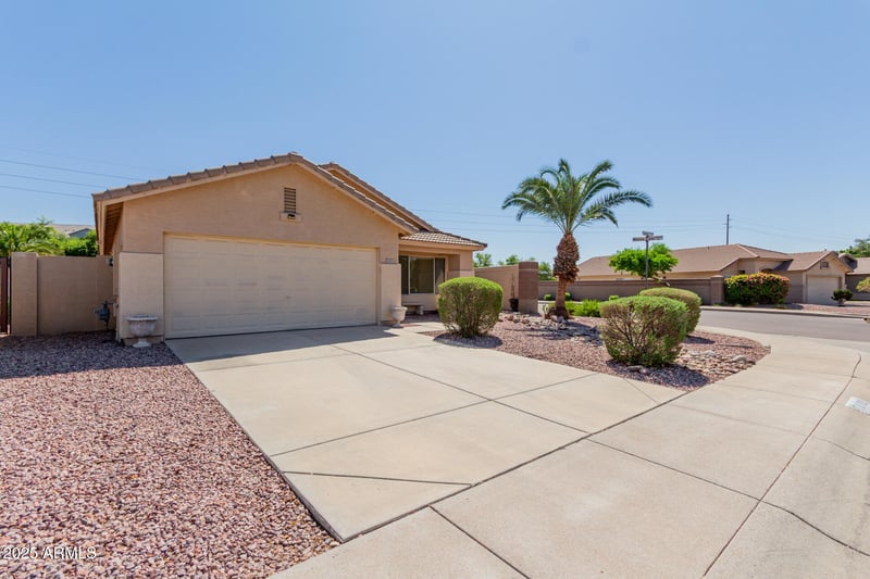 8103 Tonto Ln, Peoria, AZ 85382