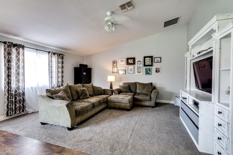 8105 E Des Moines St, Mesa, AZ 85207