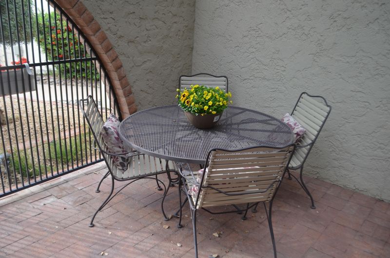 8105 N 40th Ave, Phoenix, AZ 85051