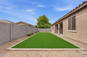 8106 42nd Ave, Laveen, AZ 85339