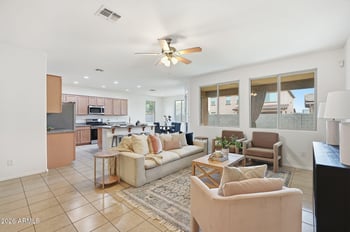 8106 42nd Ave, Laveen, AZ 85339