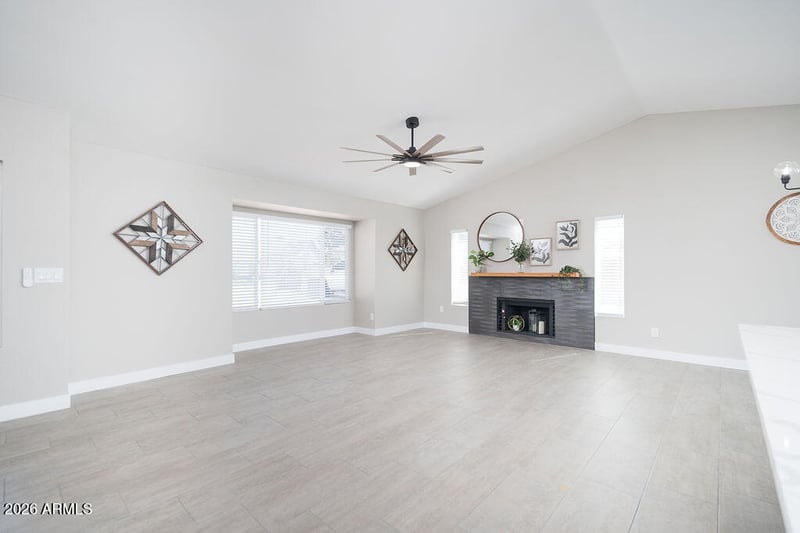 8106 W Wethersfield Rd, Peoria, AZ 85381