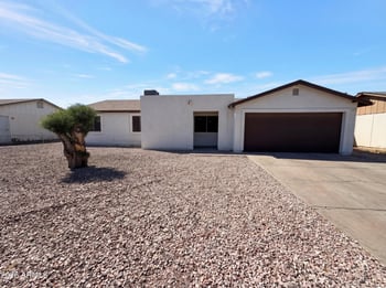 8107 Meadowbrook Ave, Phoenix, AZ 85033