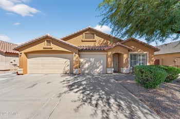 8109 56th Dr, Glendale, AZ 85302