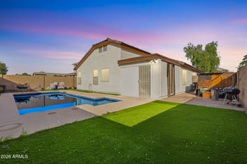 8109 Globe Ave, Phoenix, AZ 85043