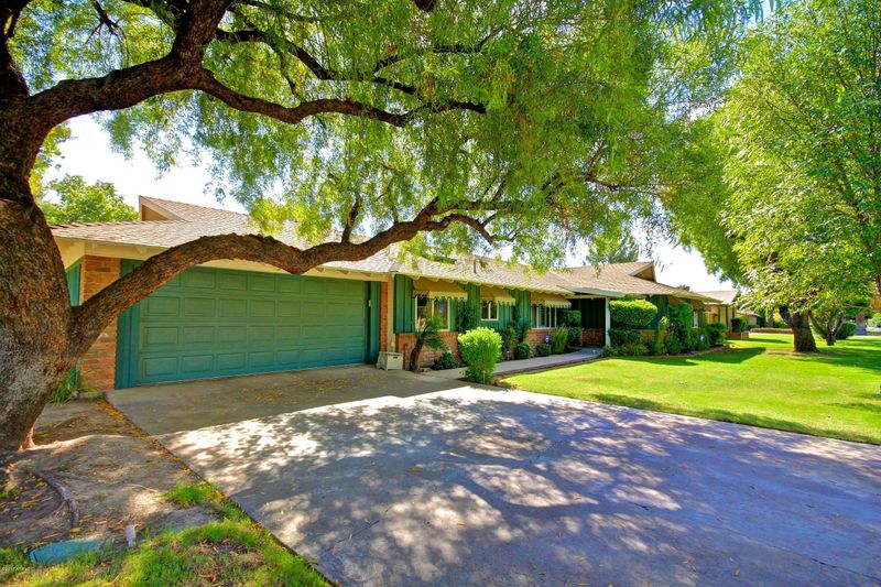 8109 N 8th Ave, Phoenix, AZ 85021