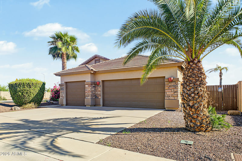 8109 W Nicolet Ave, Glendale, AZ 85303