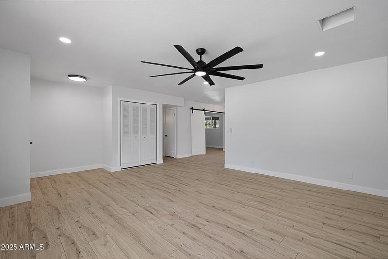 811 Brown St, Phoenix, AZ 85020