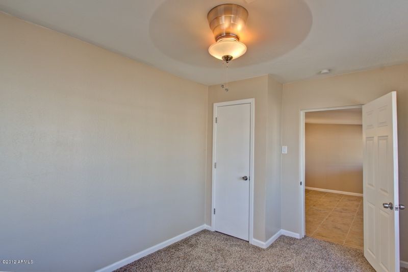 811 E Puget Ave, Phoenix, AZ 85020