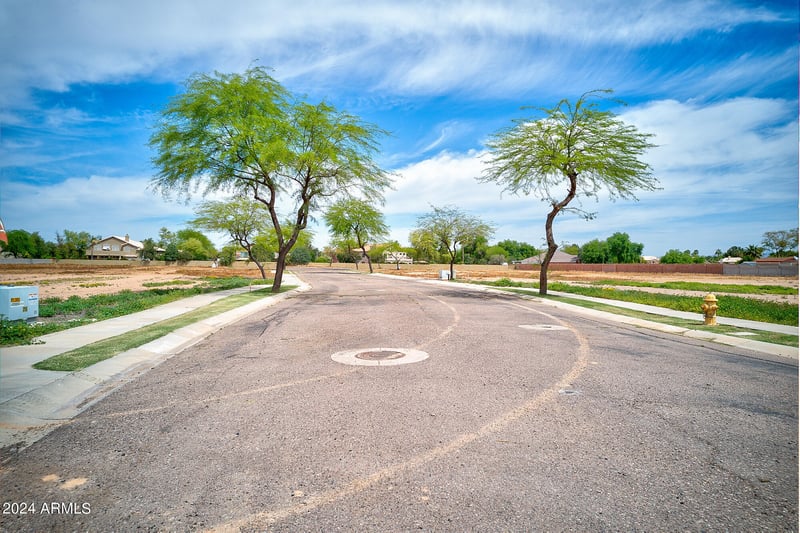 811 N Poinciana Ct #10, Gilbert, AZ 85234