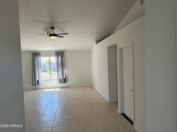 8111 Des Moines St, Mesa, AZ 85207