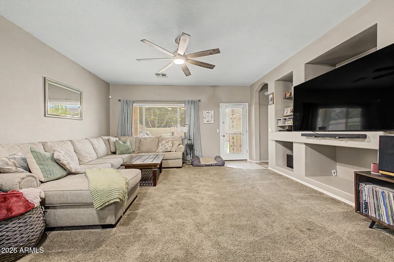 8111 Deanna Dr, Peoria, AZ 85382