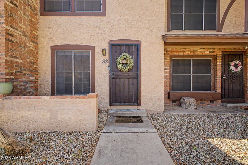 8111 W Wacker Rd #32, Peoria, AZ 85381