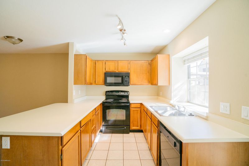 8111 W Wacker Rd #57, Peoria, AZ 85381