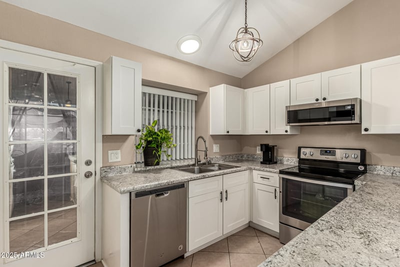8111 Wacker Rd #1, Peoria, AZ 85381