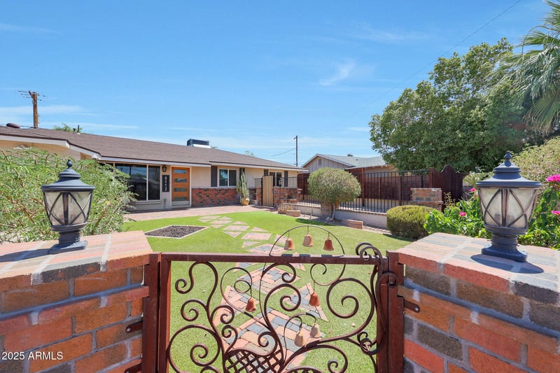 8112 Monte Vista Rd, Scottsdale, AZ 85257