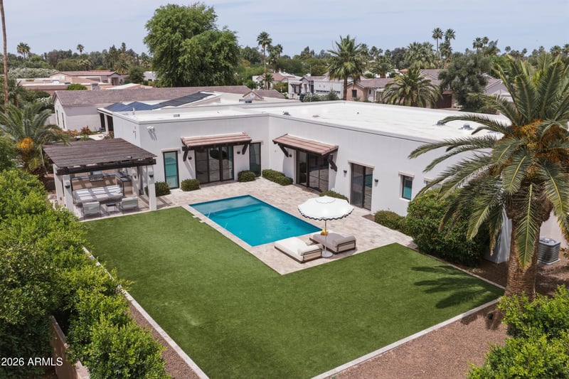8113 E Del Cadena Dr, Scottsdale, AZ 85258