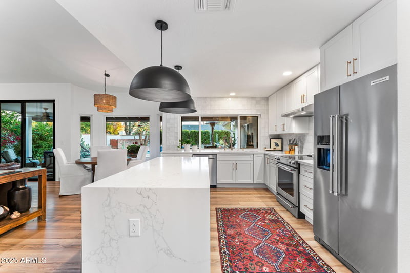 8113 E Morgan Trl, Scottsdale, AZ 85258