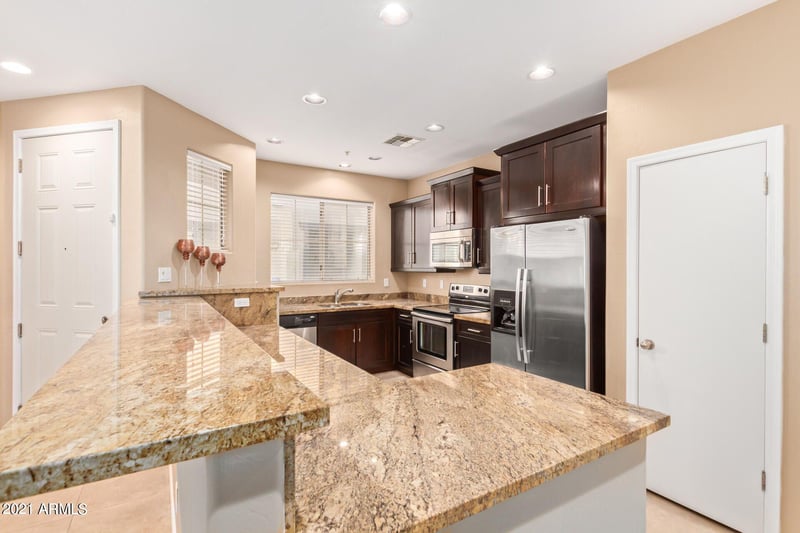 8113 W Groom Creek Rd, Phoenix, AZ 85043