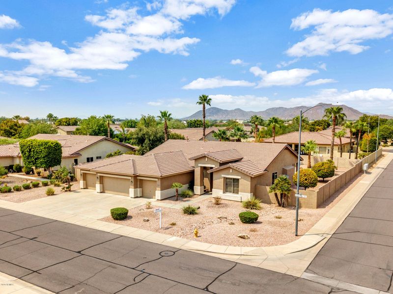 8114 W Foothill Dr, Peoria, AZ 85383