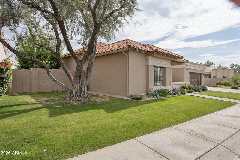 8115 E Jenan Dr, Scottsdale, AZ 85260