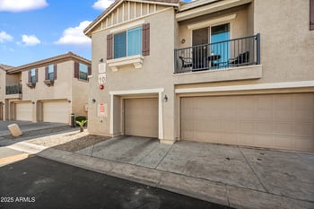 8115 Lynwood St, Phoenix, AZ 85043